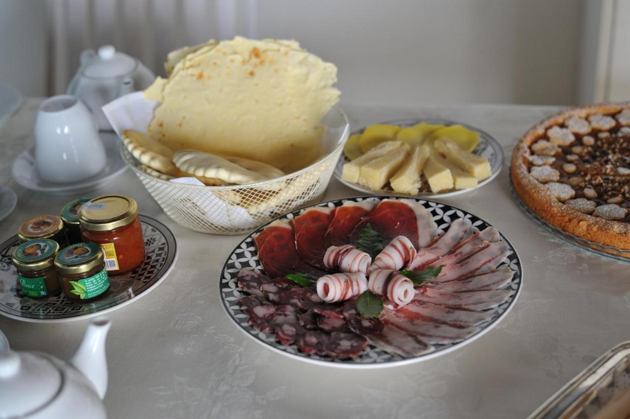 B&B E Home Restaurant S'Ispera Monolocale Uso Esclusivo Fonni Eksteriør billede